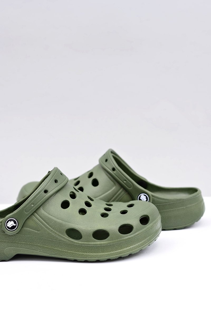 green croc slides